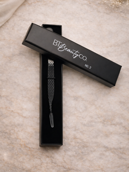 No.2 - Curved Isolation Lash Tweezer