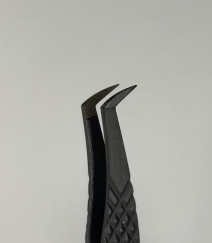 No.4 - Volume Boot Lash Tweezer